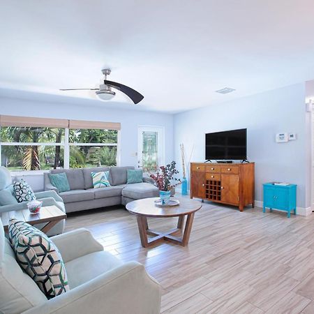 וסט פאלם ביץ' Beautiful Home With Pool And Outdoor Space מראה חיצוני תמונה